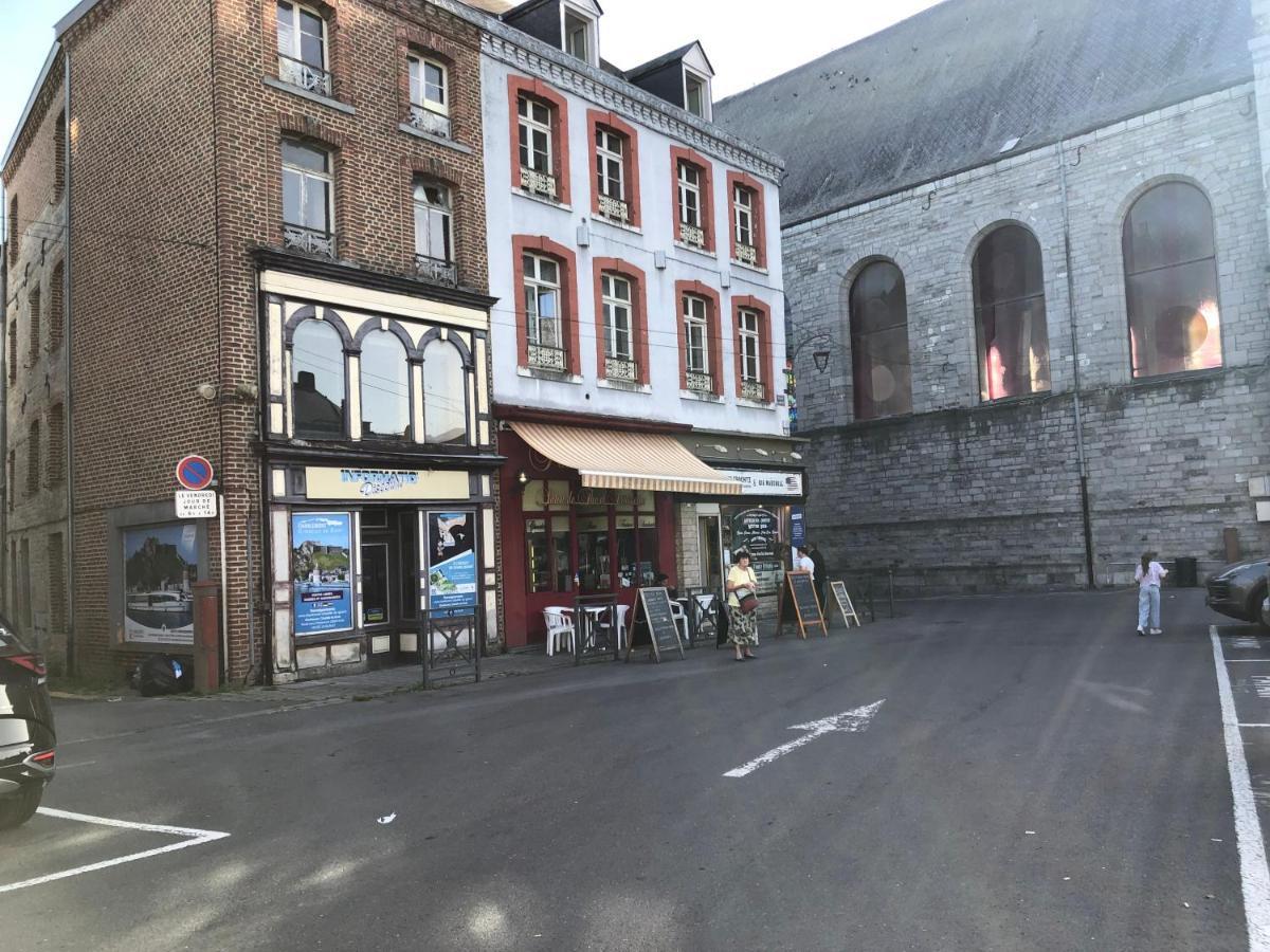 Charmant T2 Centre Ville Givet Exterior foto